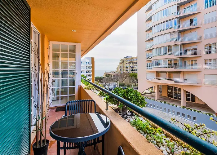 1br W/ Pool