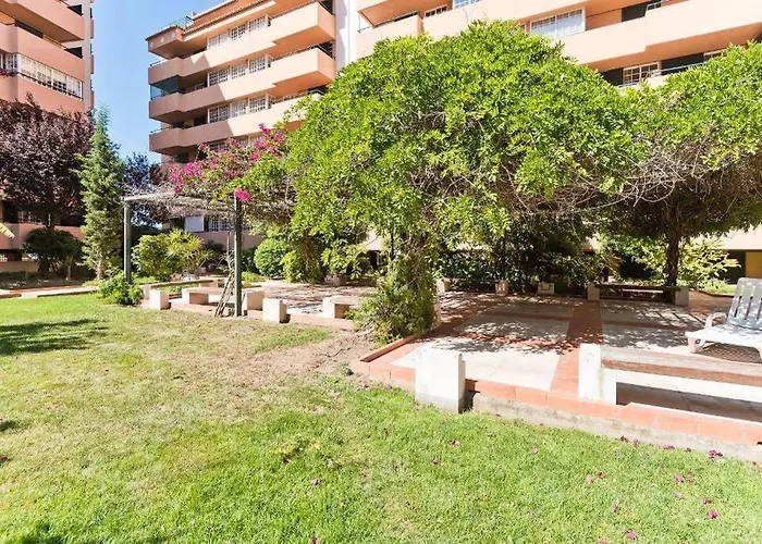 1br W/ Pool *