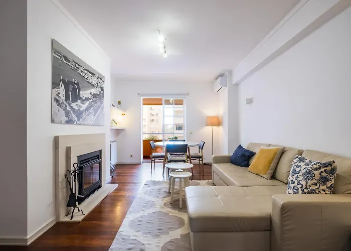 1br W/ Pool * Cascais