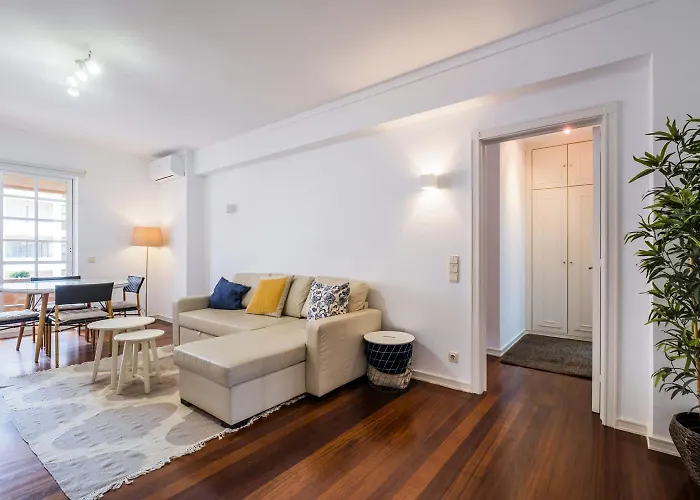 1br W/ Pool Apartment *