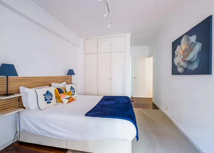 1br W/ Pool Cascais
