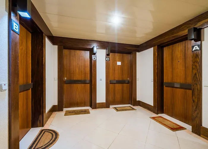 1br W/ Pool Apartment