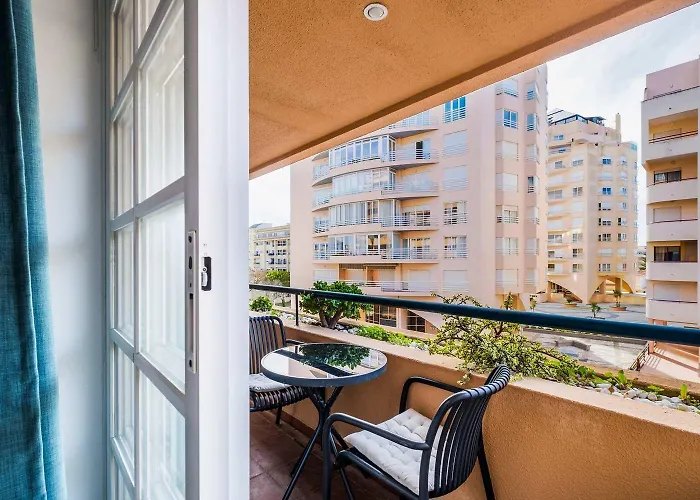 Apartment 1br W/ Pool