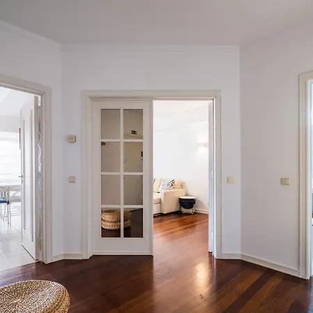 1br W/ Pool דירה