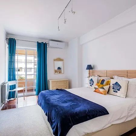 1br W/ Pool דירה *